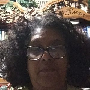 Meet your Posher, Pamela